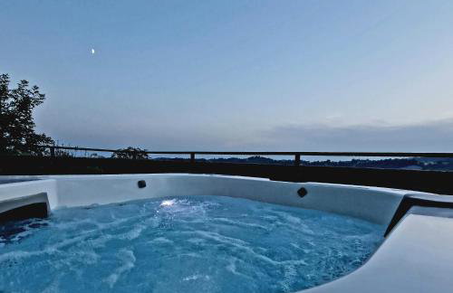 Deja View - Photo 45