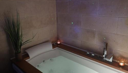 Jacuzzi® - La petite Romantique - FloBNB - Foto 2