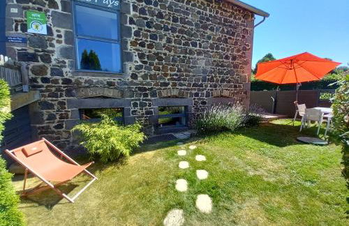 Gites & Cocon des Puys - Au cœur des Volcans d'Auvergne - Foto 1