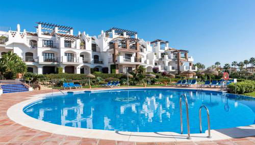 Sunny balcony with pool by Costarentals - Ref M52 - Foto 2