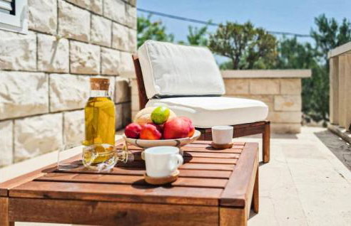 Awesome Home In Novo Selo - Foto 2