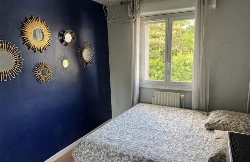 Apartment in the city - exceptional view - Photo 11