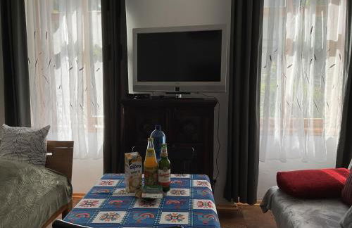 Ferienwohnung von der Herzogshöhe ,WIFI, Netflix, Parkplatz, Kamin, Fussbodenheizung, Thermomix, Babybett - Foto 2