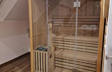 Suite Chalet avec jacuzzi YaoSpa60 - Photo 4