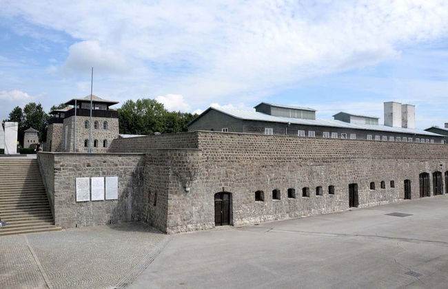 Mauthausen Concentration Camp Guided Tour - Photo 2