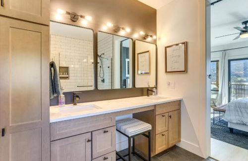 3 Mi to Holiday Valley Mtn-View Home with Hot Tub - Foto 15