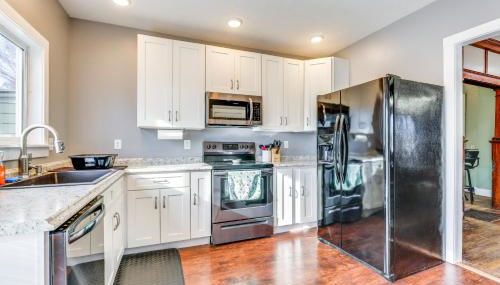 Pet-Friendly Penn Yan Home Wineries, Parks, Lakes - Photo 2