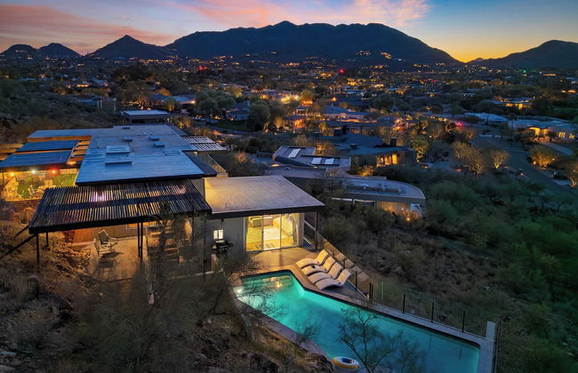 Panoramic Views, Private Pool, Patio Lounge w/ Firepit Royal Palm by Avantstay - Foto 32