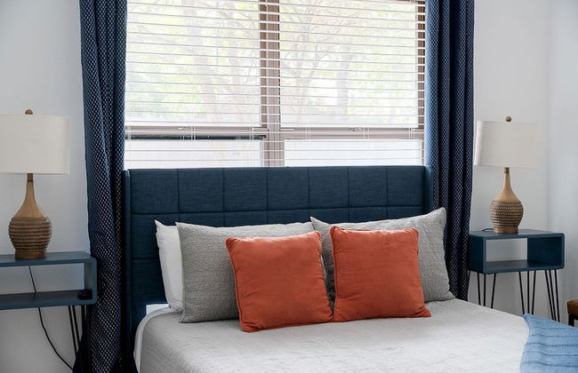 The Oak King Bed Huge Backyard - Foto 25