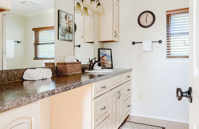 River Oaks Oasis - Foto 13