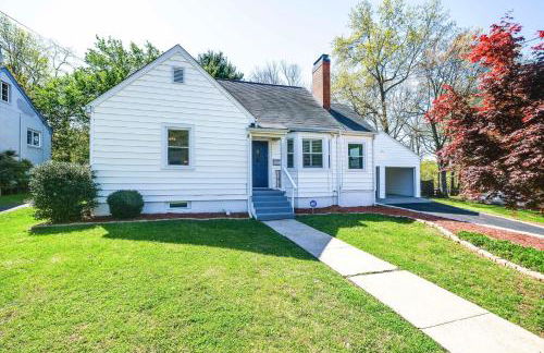 Colorful Roanoke Vacation Rental with Hot Tub! - Foto 28