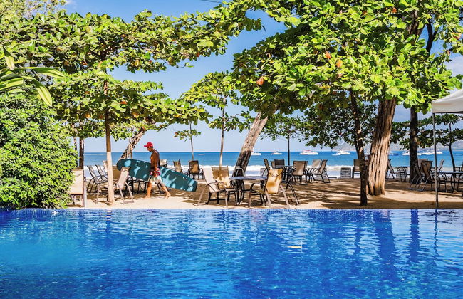 The mVillas with Exclusive Beach Club Access - Photo 52