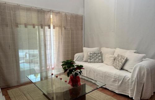 Villa pareada con piscina privada - Foto 10