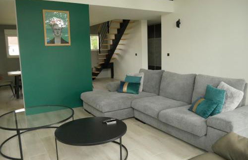 Logement à 100m du virage d'Arnage- Circuit des 24h du Mans - 6 personnes - Photo 1