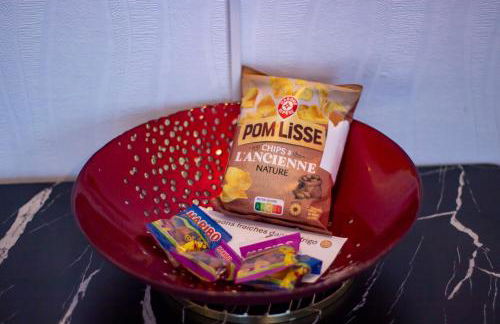 L'Hyper Centre - Netflix & Wifi - Literie Haut de Gamme - check-in 24H24 - GoodMarning - Foto 9