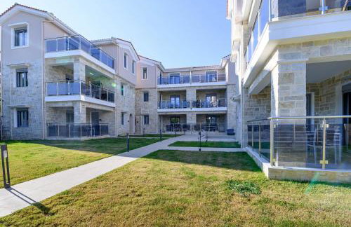 Momento Luxury Apartments walking distance from the beach - Photo 59