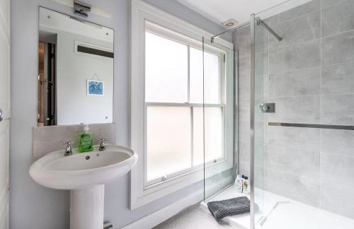 Bright 2 bedroom flat with terrace in Notting Hill - Foto 15