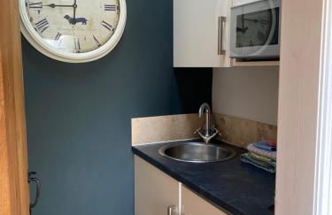 The Brosterfield Suite - Brosterfield Farm - Photo 18