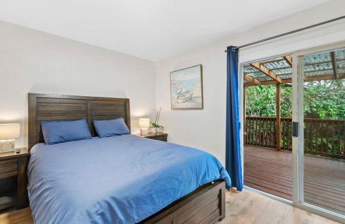 Tranquil Riverfront Retreat - Foto 19