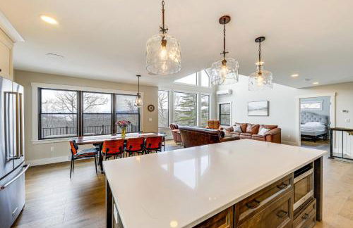 Mountain-View Home in Stoneham with Hot Yoga Studio! - Foto 9