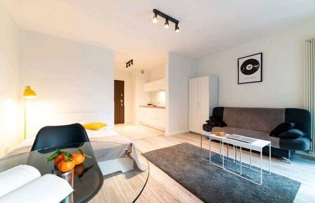 Warsaw Night Apartments MennicaResidence - Photo 3