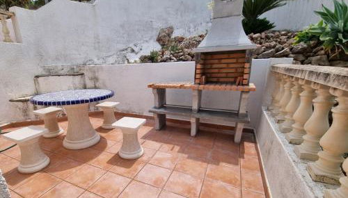 Self Contained hillside Villa with stunning vistas - Foto 2