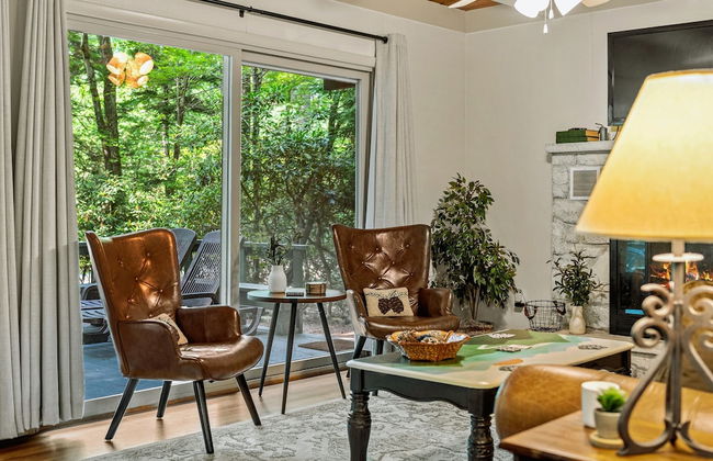 The Four Seasonal by Avantstay Hot Tub Spacious Deck Fire Pit - Foto 8