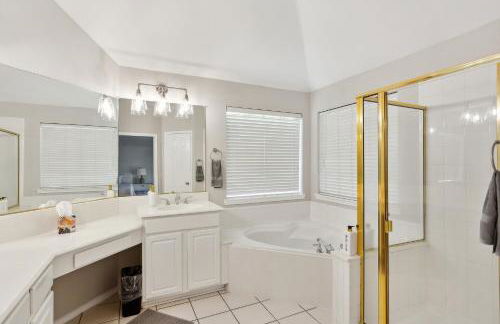 Family Fun Retreat- Pool & Entertainment Haven! home - Foto 22