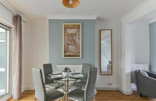 Fabulous 3 Bedroom House Near Black Country Museum Contractors & families - Foto 26