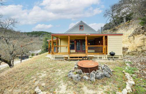 Fire Pit, Views Peaceful Texas Hill Country Cabin - Foto 18