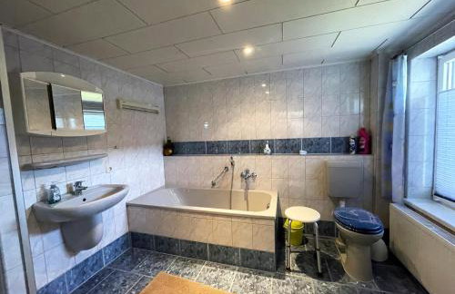 Ferienhaus mitten in der Natur, separater Eingang, Garten - Foto 22