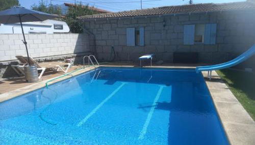 Acogedora casita loft de piedra con piscina compartida - Foto 4