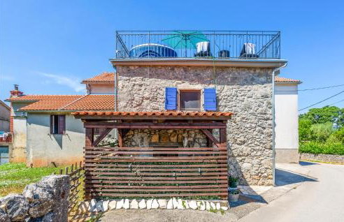 2 Bedroom Cozy Home In Malinska - Photo 2