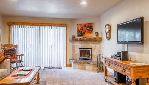 New Listing Updated 1 bedrm 1 bath Summit H Building #95 condo Just steps to Eagle Lodge sleeps 4 - Foto 2