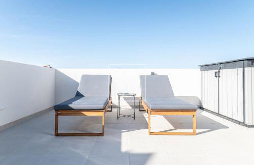 Luz de la Mata penthouse - Golf sea lake views - by OYOOSTAYS - Photo 17