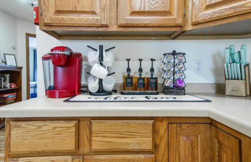 Patties Other Place - Indoor Pool Access! - Foto 10