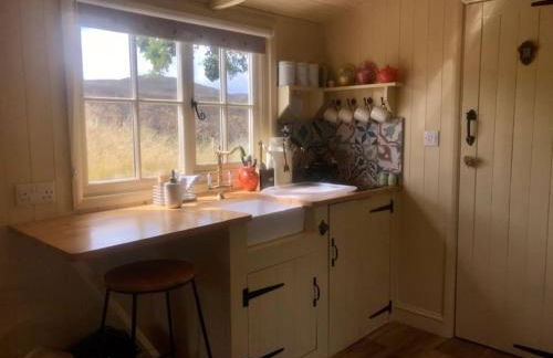 The Humble Hut - Photo 47