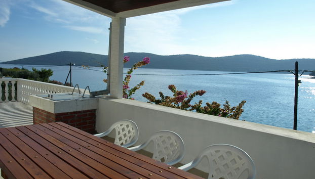 Agneza - Foto 2, Inside other