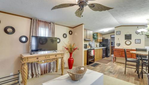 Bonneau Vacation Rental with Private Yard! - Foto 5