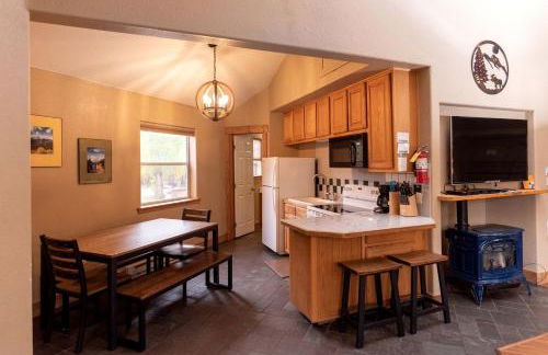 Weekend Getaway for Outdoor Recreation near San Isabel Forest in Colorado - Foto 35