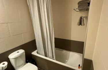 Casa Tita - Exclusivo Apartamento con Gran Terraza y Vistas a la Piscina en Lloret de Mar - Foto 44