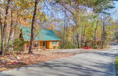 Burnside Resort Cabin with Hot Tub and Outdoor Spots! - Foto 35