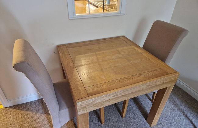 2 Bed Flat - Sleeps 4 - Parking - Wifi - Foto 8