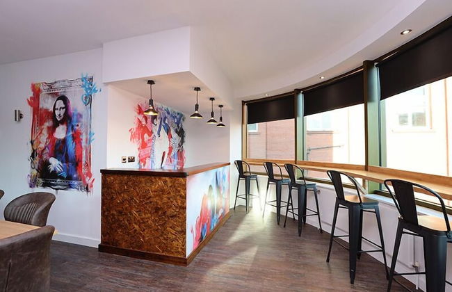 The Bling Hotel by UStay - Photo 23