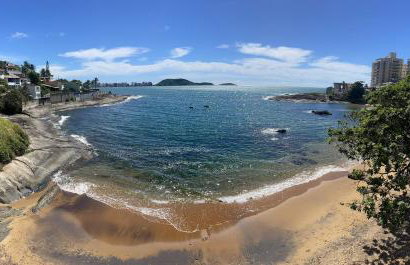 Apartamento Guarapari pé na areia com Wi-Fi e Garagem - Foto 2