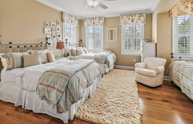 Siesta Key Island Rentals - Photo 46