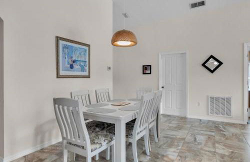 Serene 4 Bed Home With Lake And Conservation Views - Foto 11