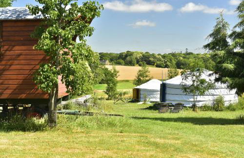 Yourte Roulotte et Gite de la Laïta - Foto 33