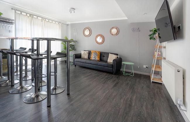 Family Holiday Home With Hot Tub Sleeps 8 - Foto 22