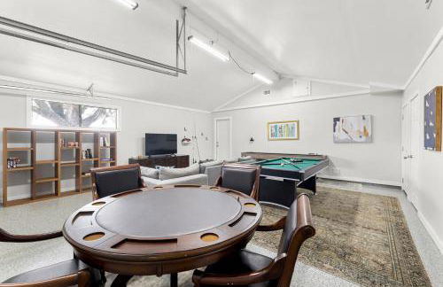 Farm Retreat with Jacuzzi, Fire Pit, Mini Goats, Mini Ponies and Mini Cows - Foto 17